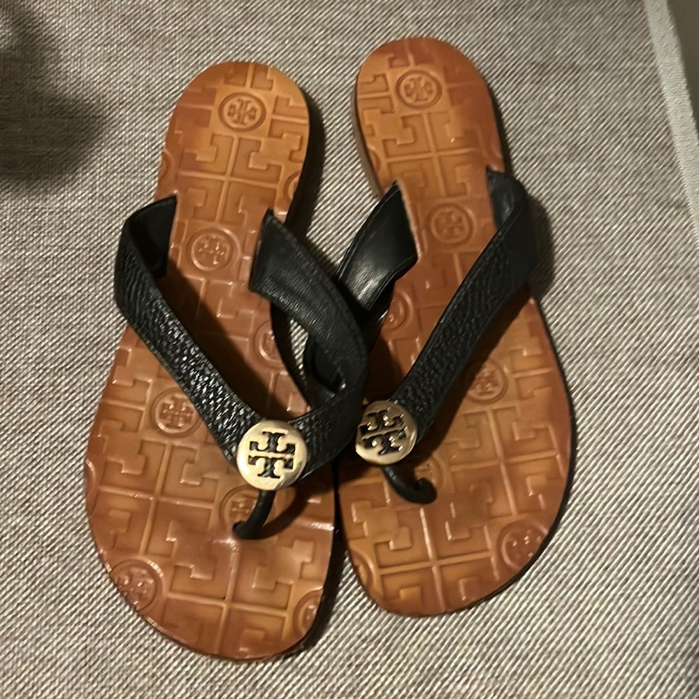 Tory Burch Size 5M black flip flops